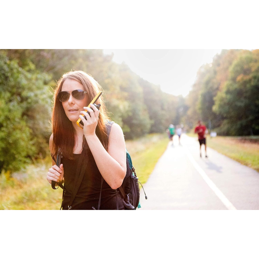 Radios de Dos Vías Recargables – Paquete Doble, Largo Alcance, Manos Libres, USB Rechargeable, Color Negro/Amarillo